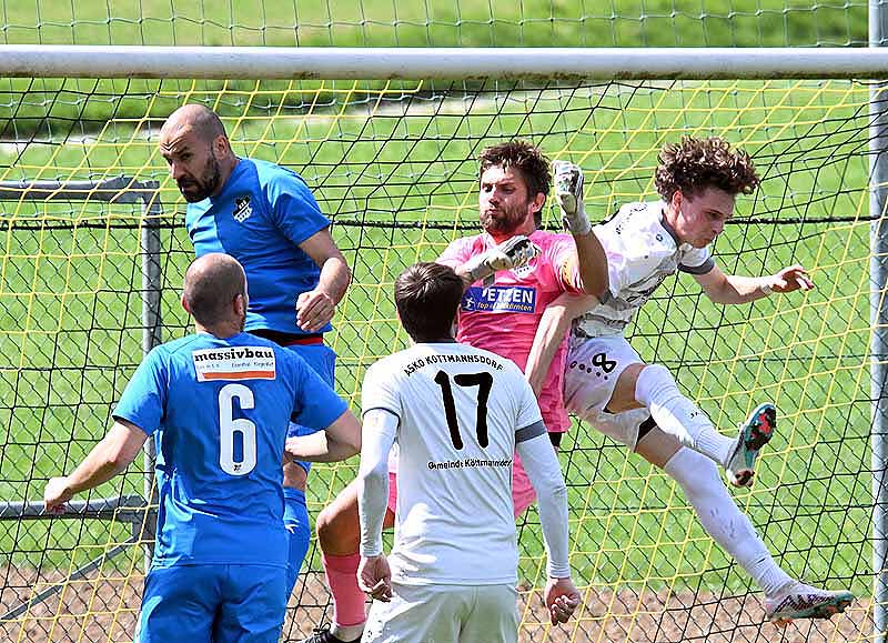 0 Koettmannsdorf Jan Sasa Ogris Martic Bleiburg Thomas Poek Foto Hermann Sobe