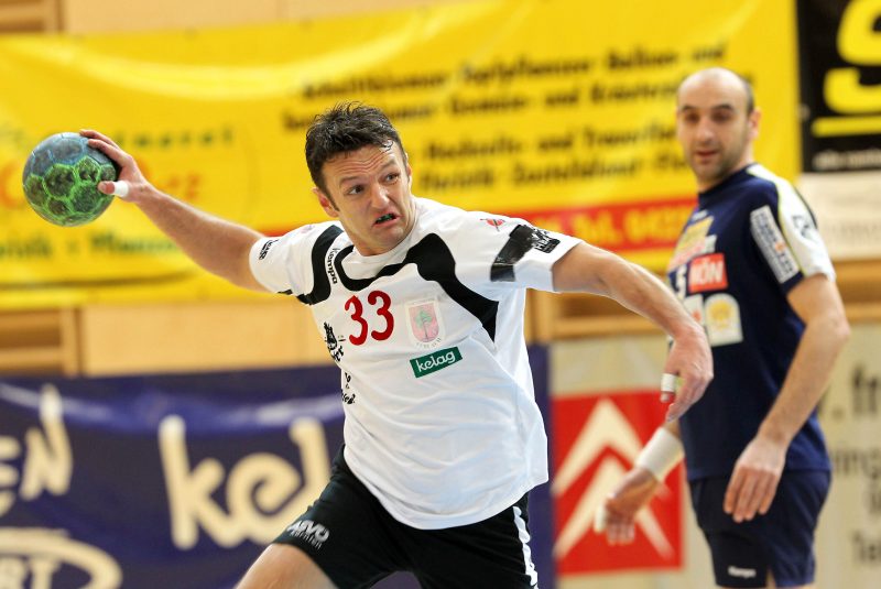 Handball Bundesliga. SC Ferlach gegen Hollabrunn. Dino Poje (Ferlach). Ferlach, 15.1.2011.Foto: Kuess