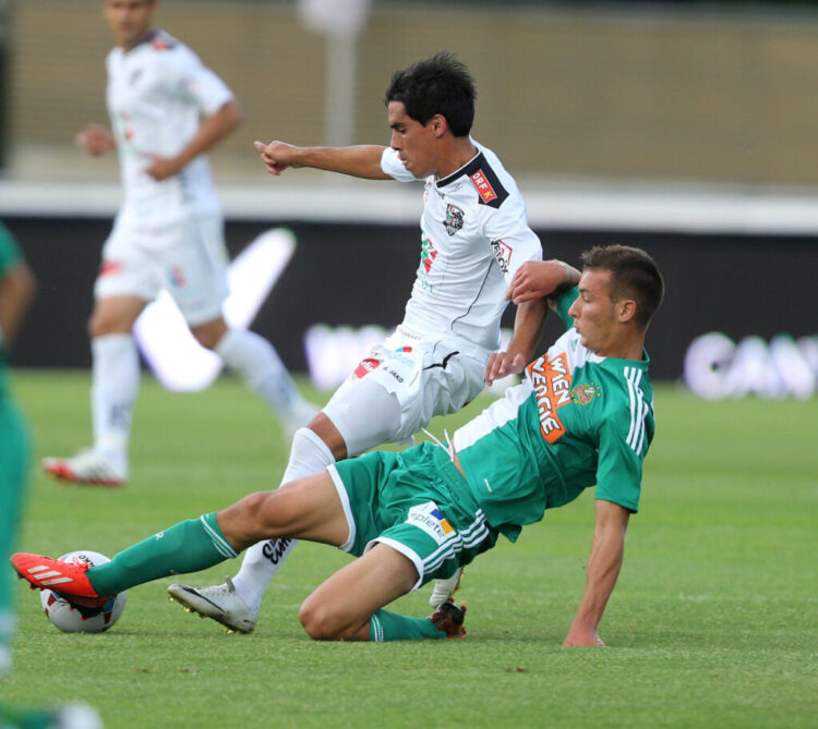 Auch Bruder Dominik Wydra spielte bei Rapid Foto: Kuess