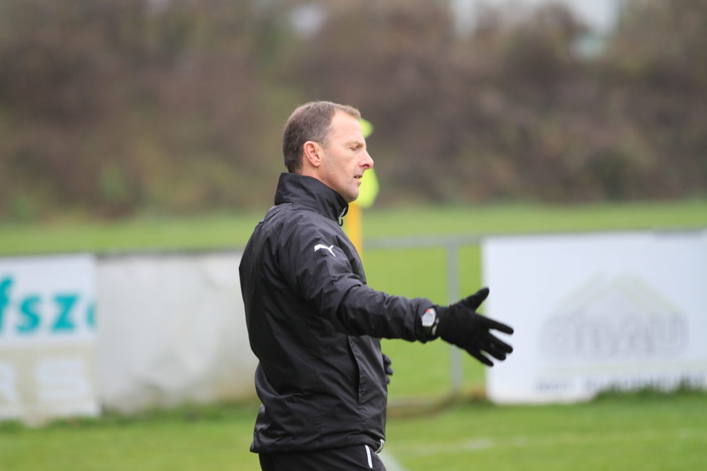 Kurt Stuck neuer Trainer beim SV Donau Foto: Krawagner