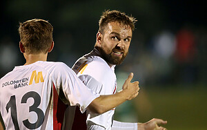 Fussball Kaerntner Liga. Lendorf gegen Gmuend. Torjubel Udo Gasser (Gmuend). Lendorf, am 19.9.2020. Foto: Kuess