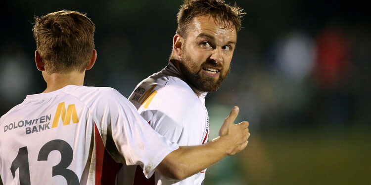 Mister Zuverlässig wird Co: Udo Gasser startet neues Kapitel in Lendorf! 1 Fussball Kaerntner Liga. Lendorf gegen Gmuend. Torjubel Udo Gasser (Gmuend). Lendorf, am 19.9.2020. Foto: Kuess