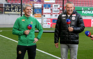 Klagenfurt Trainer Peter Pacult mit Neo-Wolfsberg Coach Dietmar Kühbauer. Foto: Kuess www.qspictures.net