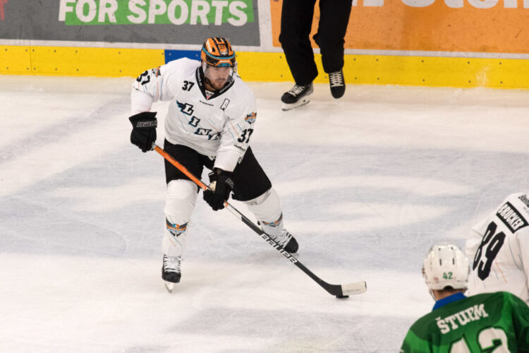 Andreas Kristler (Steinbach Black Wings Linz) Steinbach Black Wings Linz vs Olimpija Ljubljana, WIn2day ICE Hockey League
