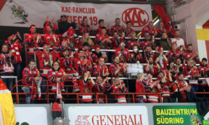 EBEL. Eishockey Bundesliga. KAC gegen spusu Vienna Capitals. Fans (KAC). Klagenfurt, am 20.3.2022. Foto: Kuess www.qspictures.net