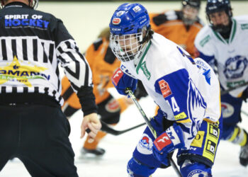 Velden, AUSTRIA - March 10: 3. Finale USC Velden vs EC VSV Juniors at Eishalle on March 10, 2022 in Velden, Kärnten, AUSTRIA. (Photo by Ernst Krawagner sport-fan.at)