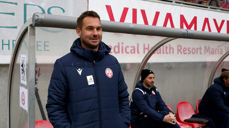 Trainer Gernot Messner Foto: Kuess
