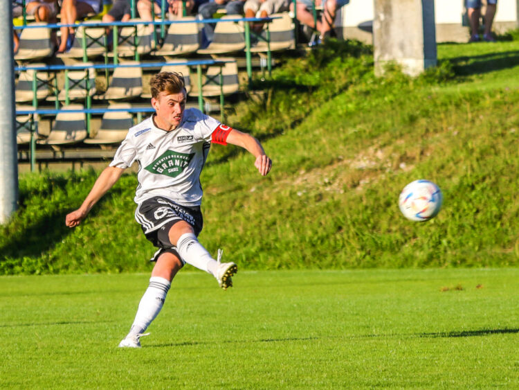 DSG Ferlach - ASKÖ St. Michael/Bleiburg am 29.07.2023 in Ferlach (Sportplatz Unterbergen), Austria, (Photo by Ernst Krawagner sport-fan.at)