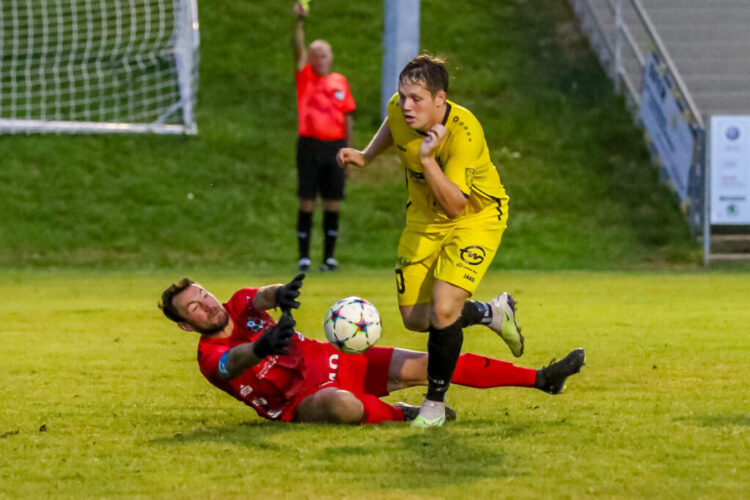Fabian Gangl (SC Launsdorf #10) - Photo by Ernst Krawagner sport-fan.at