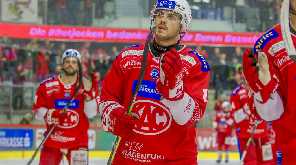Kein Vertrag! Thomas Vallant verlässt den EC-KAC 1 EC KAC gegen Asiago Hockey. Thomas Vallant (KAC). Foto: Kuess