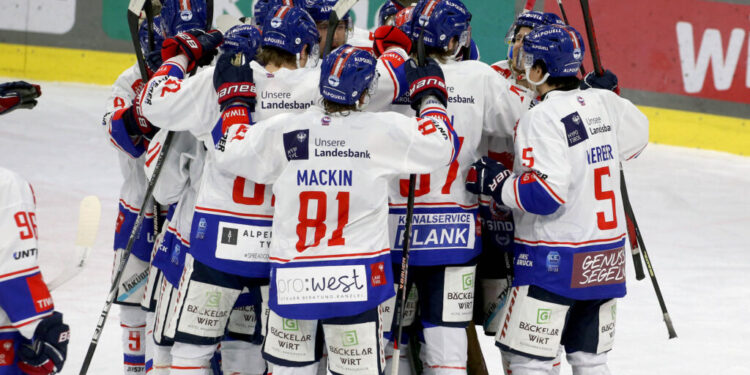 Von Amerikas Eis zu Tirols Gipfeln - Jonas Dobnig verstärkt die Haie 1 Jonas Dobnig wechselt zu HC TIWAG Innsbruck - Foto: Kuess - www.qspictures.net