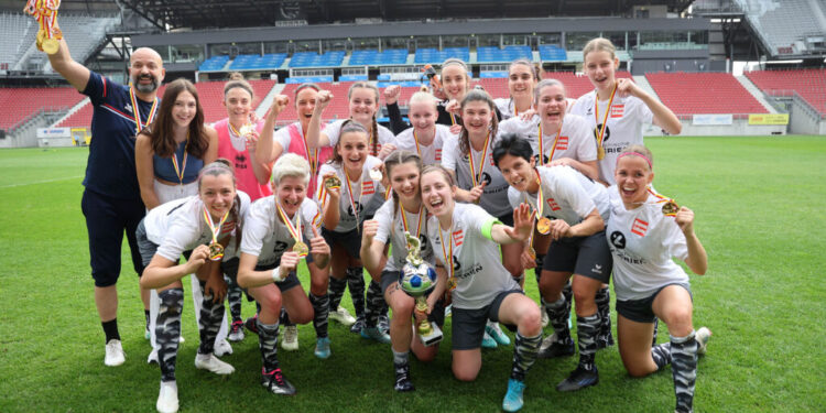 Neuer Heimathafen für Kärntens Spitzenfußballerinnen: SC St. Veit wird zu SV Kraig 1 SC St. Veit starten als SV Kraig neu durch!