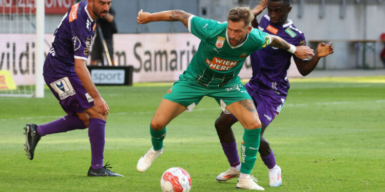 Gerüchteküche: Guido Burgstaller - Von Hütteldorf in die Unterliga? 1 Guido Burgstaller - Von Rapid nach Maria Saal? Foto: Josef Kuess