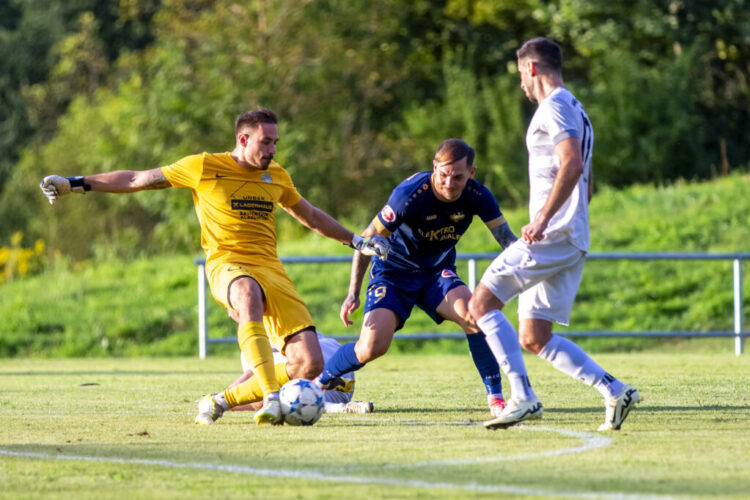 Fußball, Kärntner Liga, ASKÖ Köttmannsdorf - ATUS Velden am 18.08.2024 in Köttmannsdorf (Sportplatz), Austria, (Photo by Ernst Krawagner sport-fan.at)