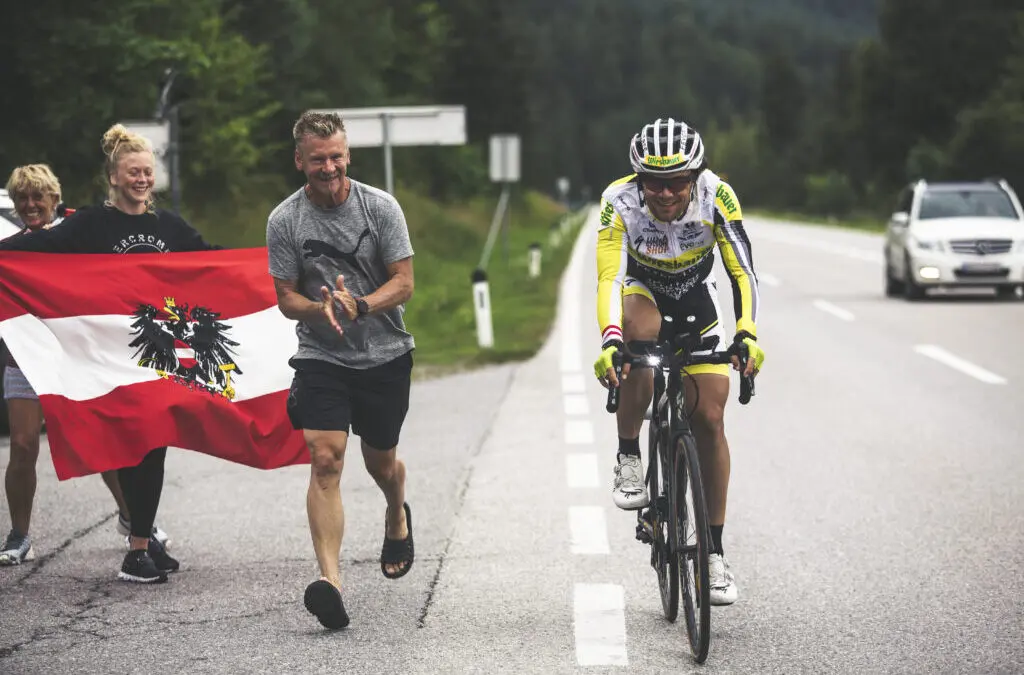 Race Around Austria | Regenunwetter bereiten Sorgen