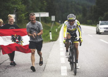 Race Around Austria | Regenunwetter bereiten Sorgen