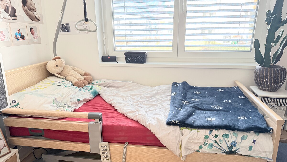 WENN HILFE NEID AUSLÖST: Andreas Stastny geht unter die Haut 3 Andreas Stastny Pflegebett 2