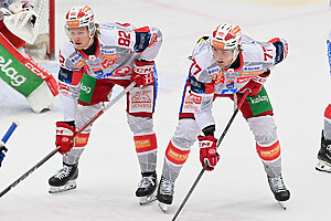 #82 Thimo Nickl EC KAC, #77 Mathias From EC KAC, EC IDM WÄRMEPUMPEN VSV vs. EC KAC, EC IDM WÄRMEPUMPEN VSV vs. EC KAC am 14.11.2025 in Villach (Stadthalle Villach), Austria, (Photo by Bernd Stefan)