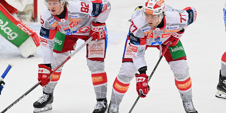 Olympia 2026: ICEHL-Helden im Anflug – aber wo ist Mathias From? 1 #82 Thimo Nickl EC KAC, #77 Mathias From EC KAC, EC IDM WÄRMEPUMPEN VSV vs. EC KAC, EC IDM WÄRMEPUMPEN VSV vs. EC KAC am 14.11.2025 in Villach (Stadthalle Villach), Austria, (Photo by Bernd Stefan)