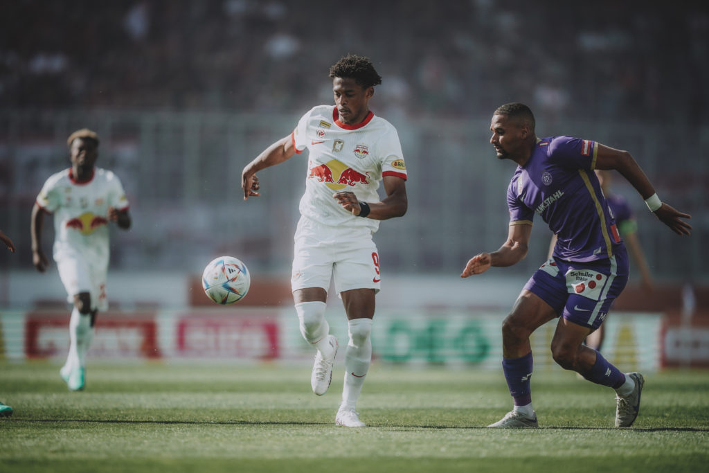 FC Salzburg verliert Teamstürmer 9 VIENNA, AUSTRIA - JUNE 3: Chukwubuike Adamu of FC Red Bull Salzburg in action during the Admiral Bundesliga match between FK Austria Wien and FC Red Bull Salzburg at Generali Arena on June 3, 2023 in Vienna, Austria. (Photo by Christian Hofer - FC Red Bull Salzburg/FC Red Bull Salzburg via Getty Images)