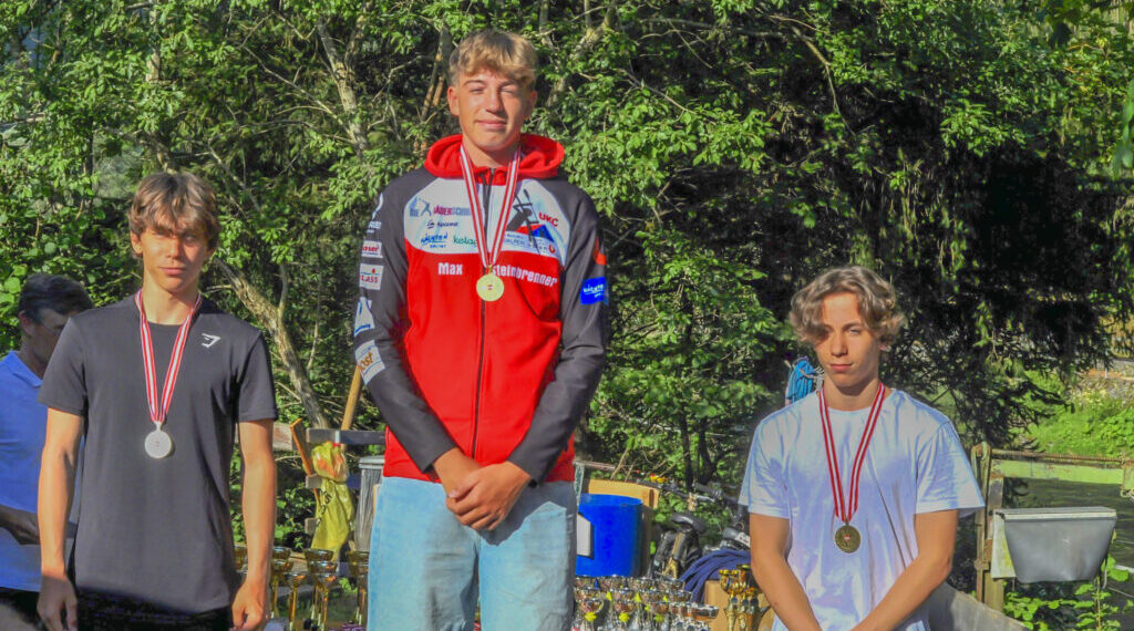 Goldrausch im Wildwasser: Union Kanu-Club Südalpen dominiert 1 Siegerehrung C1M Junioren Foto: UKC Südalpen