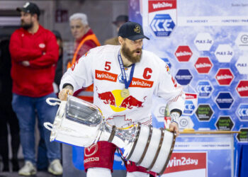 KLAGENFURT,AUSTRIA,19.APR.24 - ICE HOCKEY - ICE Hockey League, play off final, Klagenfurter AC vs EC Red Bull Salzburg. Image shows Thomas Raffl (EC RBS). Photo: GEPA pictures/ Gintare Karpaviciute - For editorial use only. Image is free of charge.