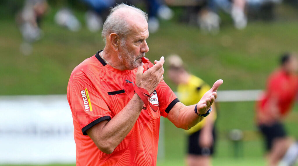 Ein Leben für den Fußball: Schiedsrichter Herbert Gajsek verstorben 1 Herbert Gajsek - Foto: Hermann Sobe