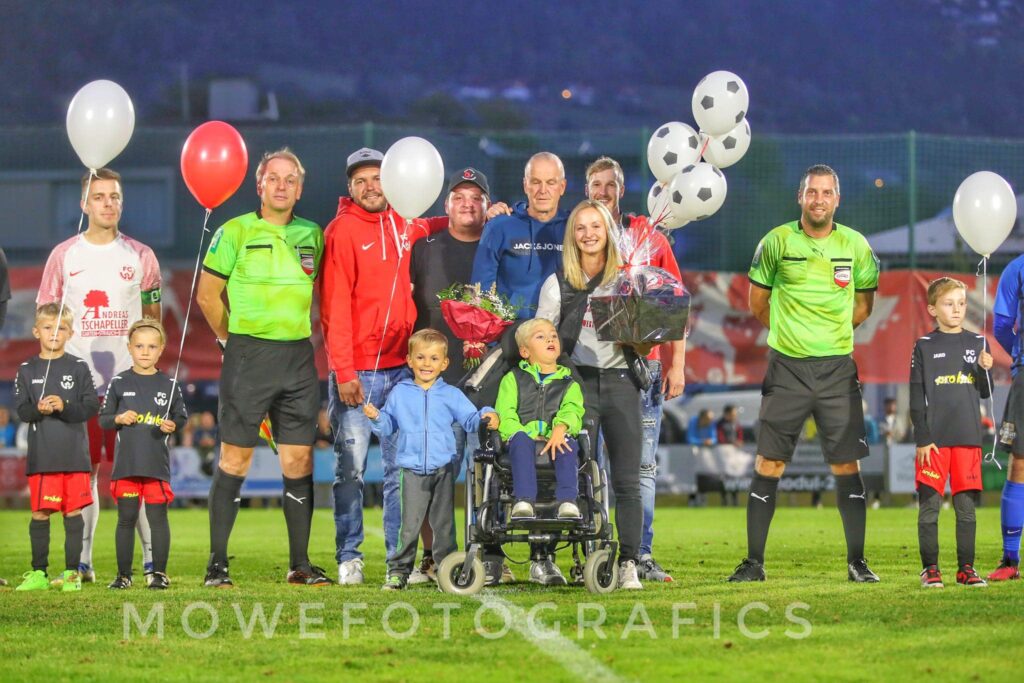 Unterliga West: 1000 Fans feiern in Nußdorf Geburtstag 8 Nussdorf-Thal-Sport Fan Austria