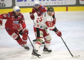 EC KAC bindet A-Nationalspieler