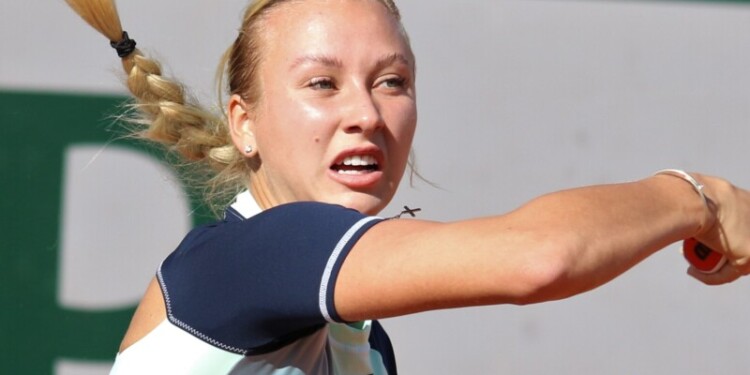 Roter Pass, harter Aufschlag: Potapowa wirbelt Österreich auf! 1 Anastassija Potapowa - Foto: si.robi