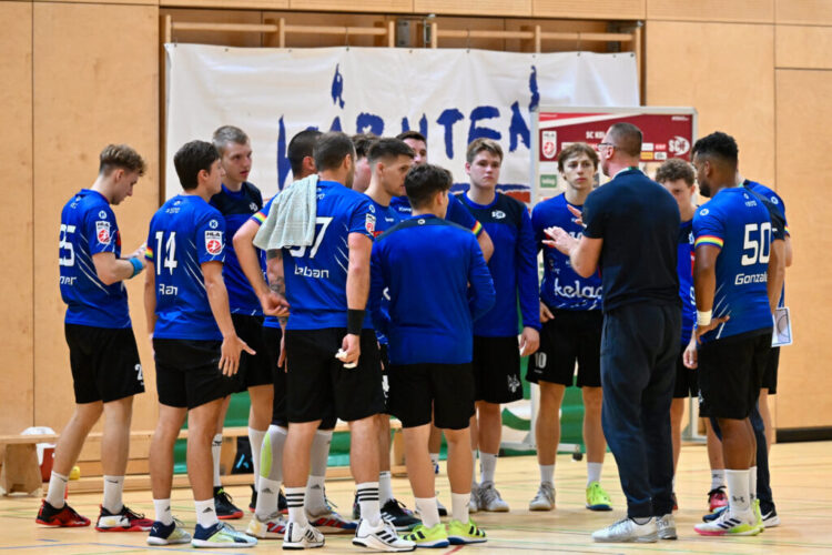 SC Ferlach Mannschaft, SC Ferlach vs. HSG Holding Graz 23.9.2023, SC Ferlach vs. HSG Holding Graz am 23.09.2023 in Bleiburg (Ballspielhalle Ferlach), Austria, (Photo by Bernd Stefan)