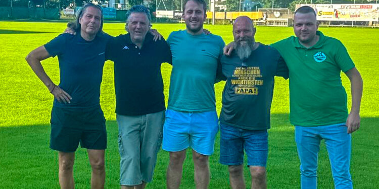 Neuer Vorstand beim SV Donau Klagenfurt 1 Neuer Vorstand beim SV Donau Foto: SV Donau