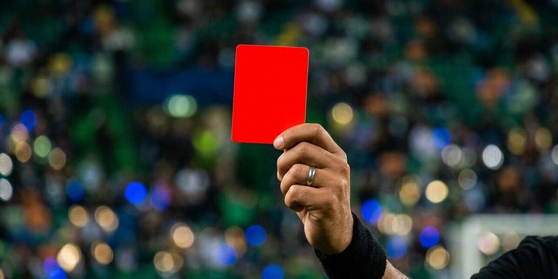 Nach U14-Eklat: KFV Suspendierung ausgesprochen 1 Schiedsrichter - Rote Karte