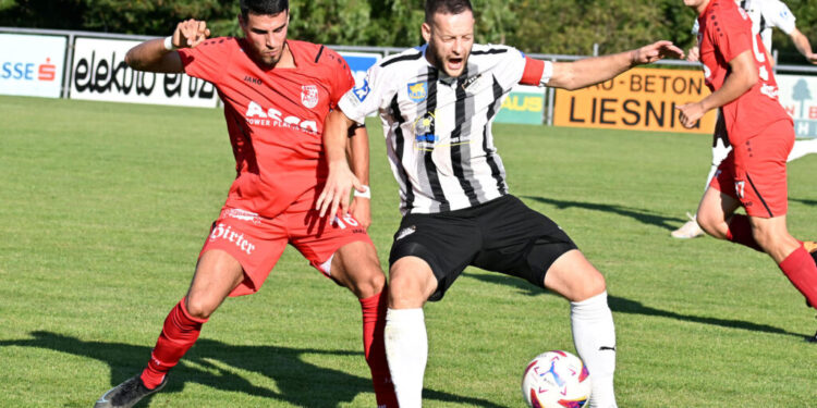 Toptorjäger wechselt zum ASKÖ St. Michael! 1 Adnan Besic - SVG Bleiburg Foto: Hermann Sobe