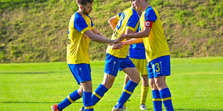 11 Neue! SV Afritz mischt die 1. Klasse Mitte auf! 1 SV Afritz rüstet auf! Foto: Hermann Sobe