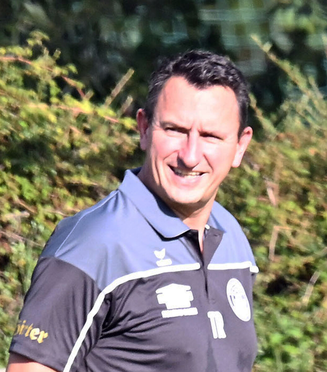 Glut am Spielfeldrand: Unterhaus schwitzt, Funktionäre fachsimpeln – Ist der Sommer zu heiß für den Fußball? 4 Sobe A209861