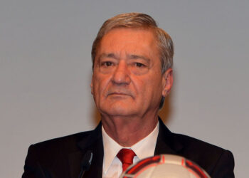 Kärntner Fußball-Steno Gerüchte KW 18 – Lippitz oder Velik KFV-Präsident