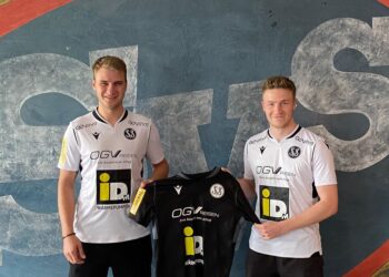 Fabian Hoi und Thomas Walker unterschreiben beim SV Spittal