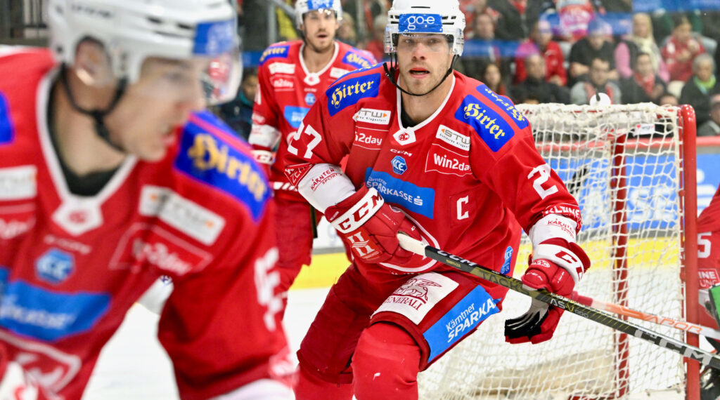 Kapitän auf Kurs: Hundertpfund verlängert bis 2026 1 Thomas Hundertpfund unterschreibt beim KAC