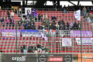 Austria Klagenfurt Fans - Photo by Bernd Stefan