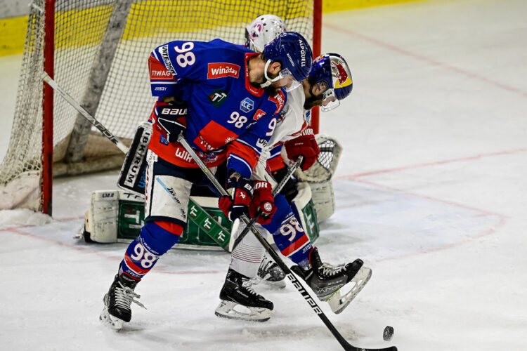 INNSBRUCK,AUSTRIA,05.FEB.23 - ICE HOCKEY - ICE Hockey League, HC Innsbruck vs EC Red Bull Salzburg. Image shows Jan Lattner (Innsbruck). Photo: GEPA pictures/ Daniel Schoenherr - For editorial use only. Image is free of charge.