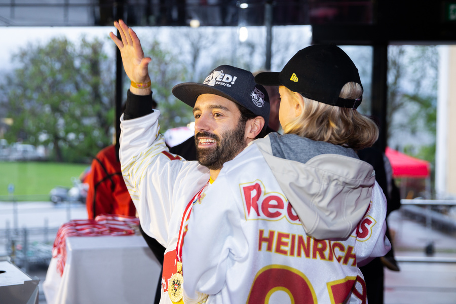SALZBURG,AUSTRIA,25.APR.23 - ICE HOCKEY - ICE Hockey League, EC Red Bull Salzburg, championship celebration. Image shows Dominique Heinrich (EC RBS). Photo: GEPA pictures/ Gintare Karpaviciute - For editorial use only. Image is free of charge.